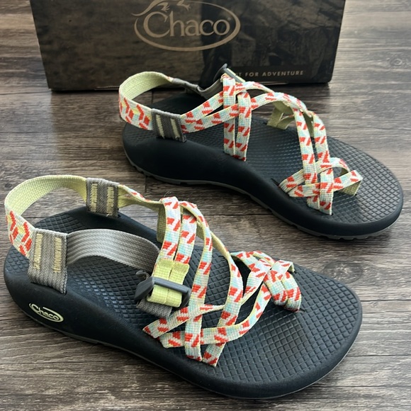 Chaco | Women's Classic Sandal | 6 - Picture 3 of 6
